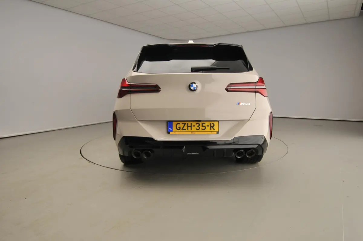 M50 | M-Sportpakket | LED | Leder | HUD | Panoramadak | Elektr. zetels | Active cruise | DAB | Harman-kardon sound | Alu 21 inch