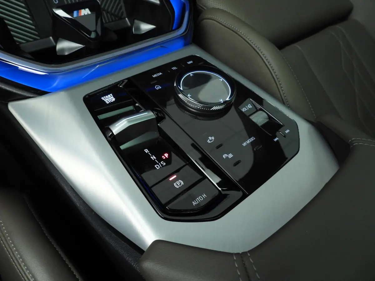 M50 | M-Sportpakket | LED | Leder | HUD | Panoramadak | Elektr. zetels | Active cruise | DAB | Harman-kardon sound | Alu 21 inch