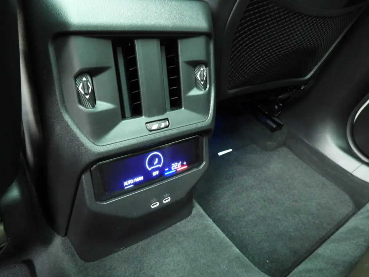 M50 | M-Sportpakket | LED | Leder | HUD | Panoramadak | Elektr. zetels | Active cruise | DAB | Harman-kardon sound | Alu 21 inch