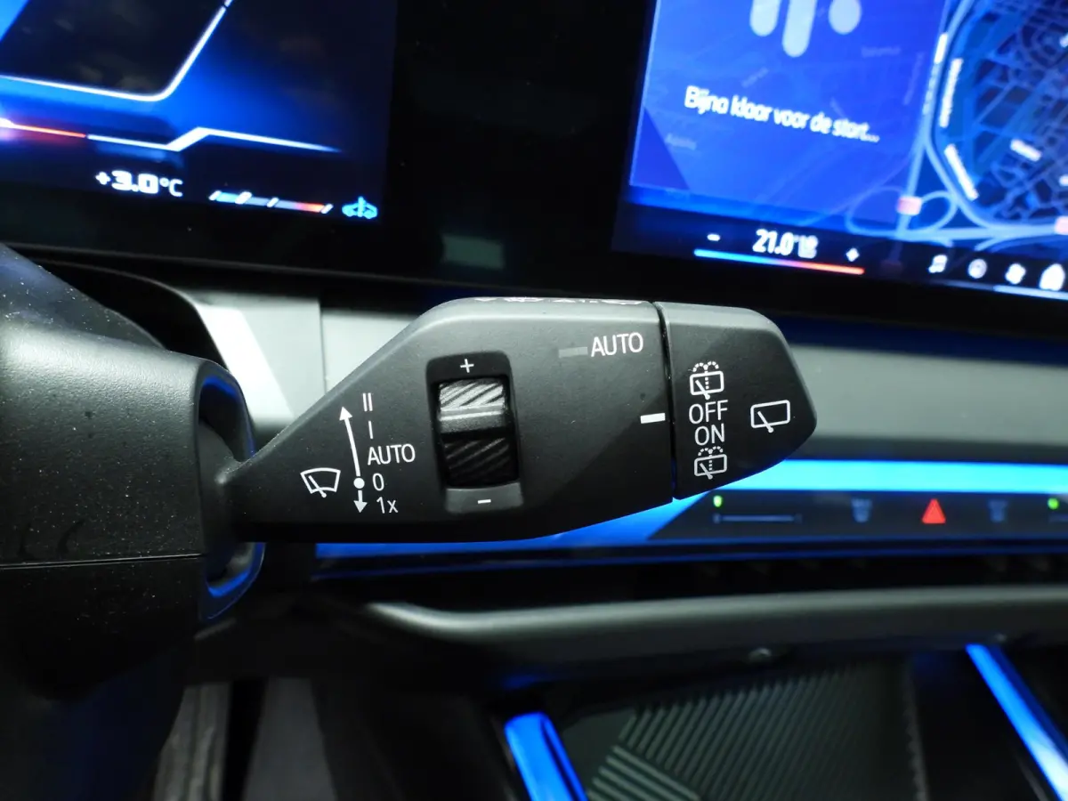 M50 | M-Sportpakket | LED | Leder | HUD | Panoramadak | Elektr. zetels | Active cruise | DAB | Harman-kardon sound | Alu 21 inch