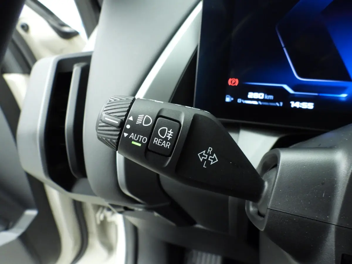 M50 | M-Sportpakket | LED | Leder | HUD | Panoramadak | Elektr. zetels | Active cruise | DAB | Harman-kardon sound | Alu 21 inch