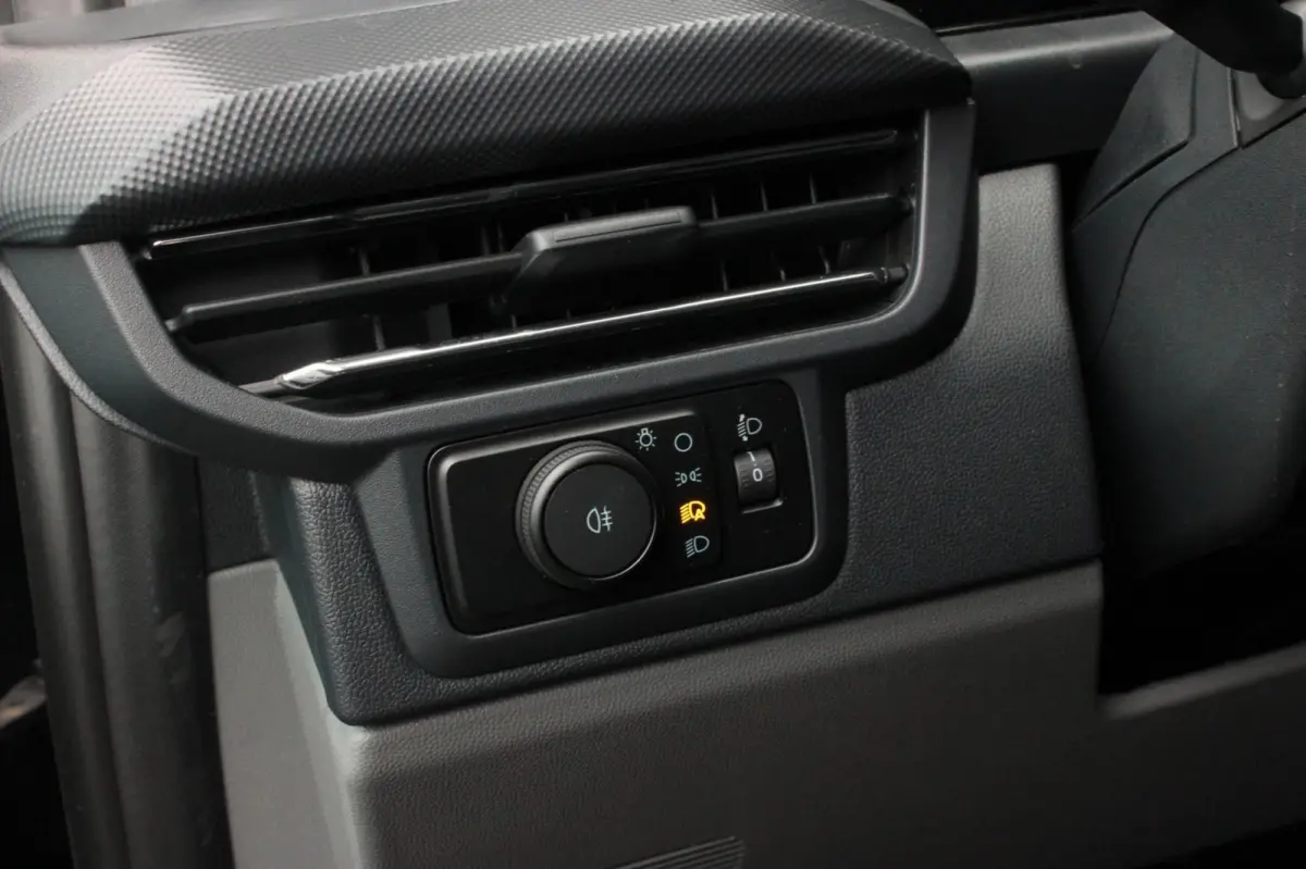 340 L2H1 Limited 71 kWh 218PK / JB- EDITON / CAMERA / 370KM RANGE / APPLE CARPLAY /DRIVERS- PACK /FULL OPTION