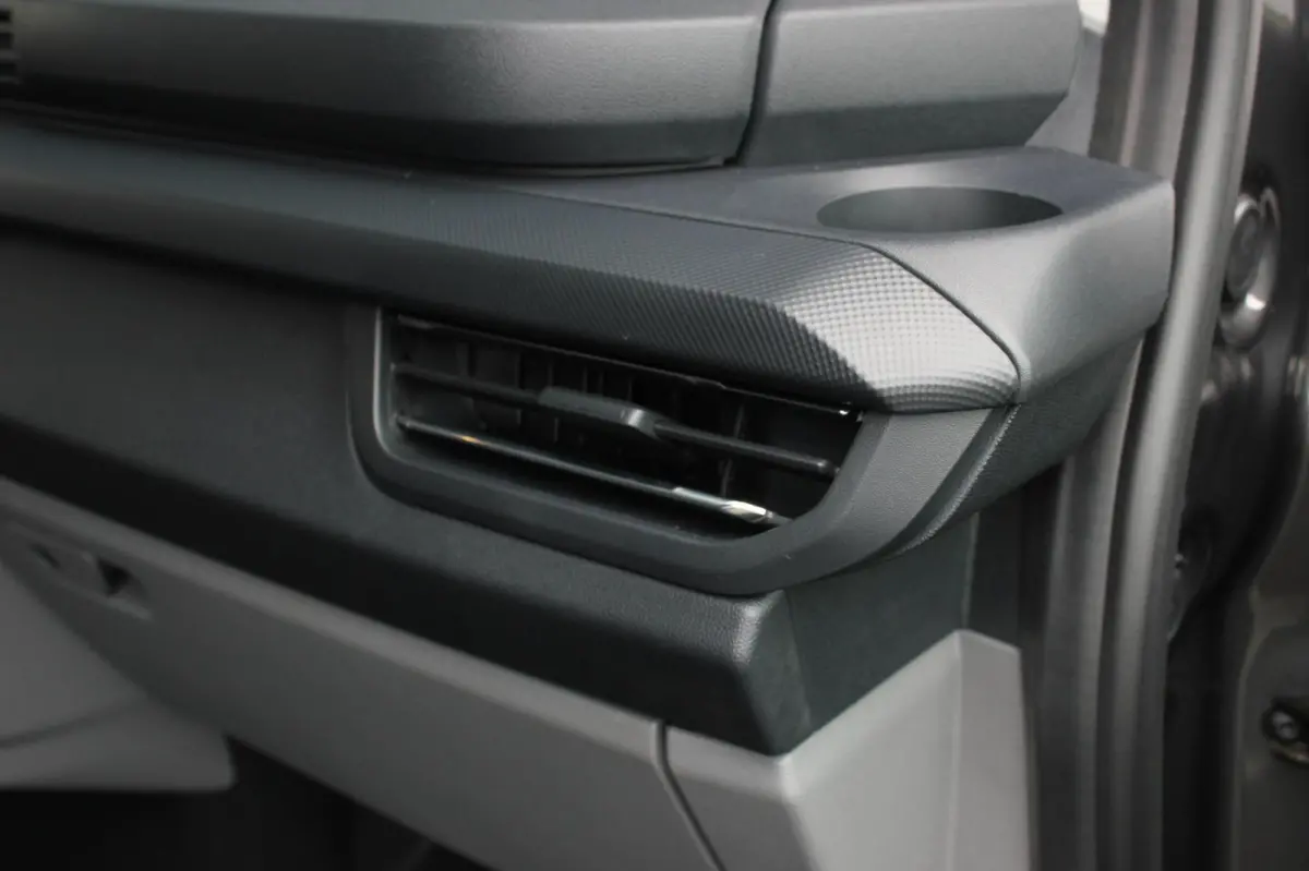 340 L2H1 Limited 71 kWh 218PK / JB- EDITON / CAMERA / 370KM RANGE / APPLE CARPLAY /DRIVERS- PACK /FULL OPTION