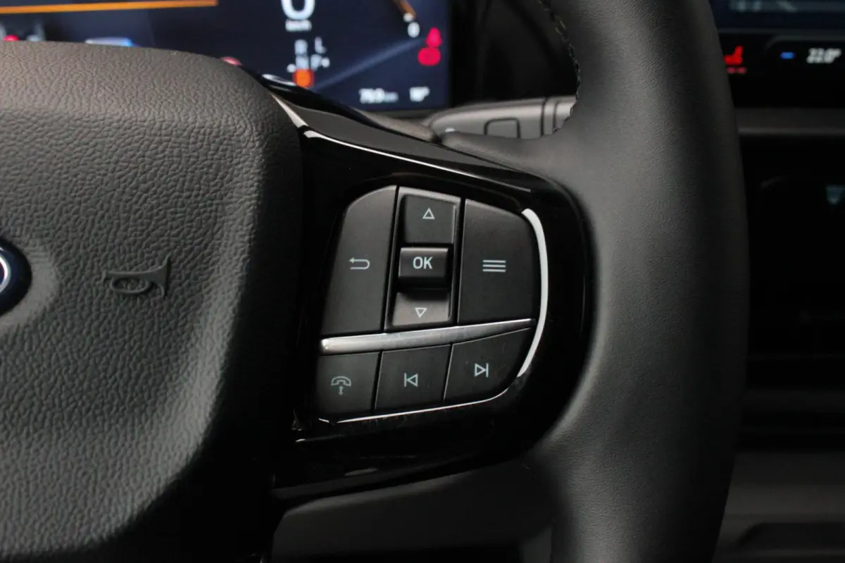 340 L2H1 Limited 71 kWh 218PK / JB- EDITON / CAMERA / 370KM RANGE / APPLE CARPLAY /DRIVERS- PACK /FULL OPTION