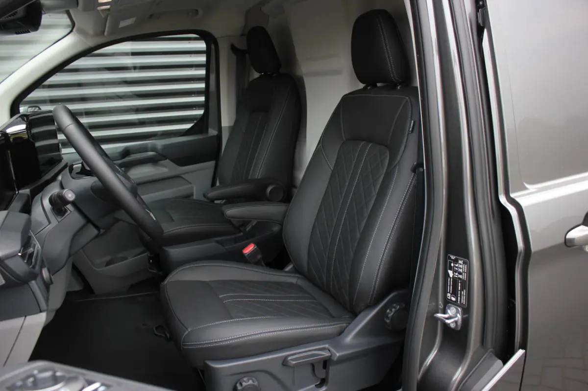 340 L2H1 Limited 71 kWh 218PK / JB- EDITON / CAMERA / 370KM RANGE / APPLE CARPLAY /DRIVERS- PACK /FULL OPTION