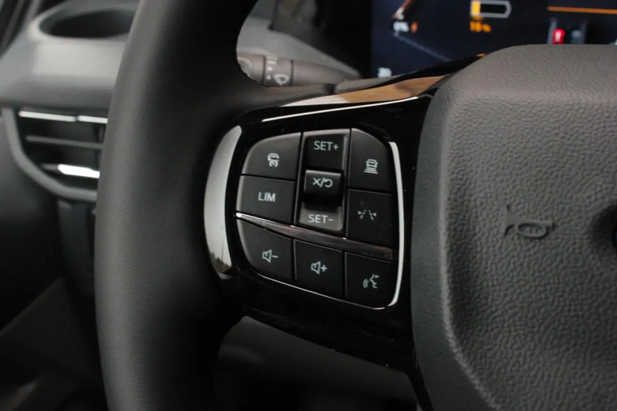 340 L2H1 Limited 71 kWh 218PK / JB- EDITON / CAMERA / 370KM RANGE / APPLE CARPLAY /DRIVERS- PACK /FULL OPTION