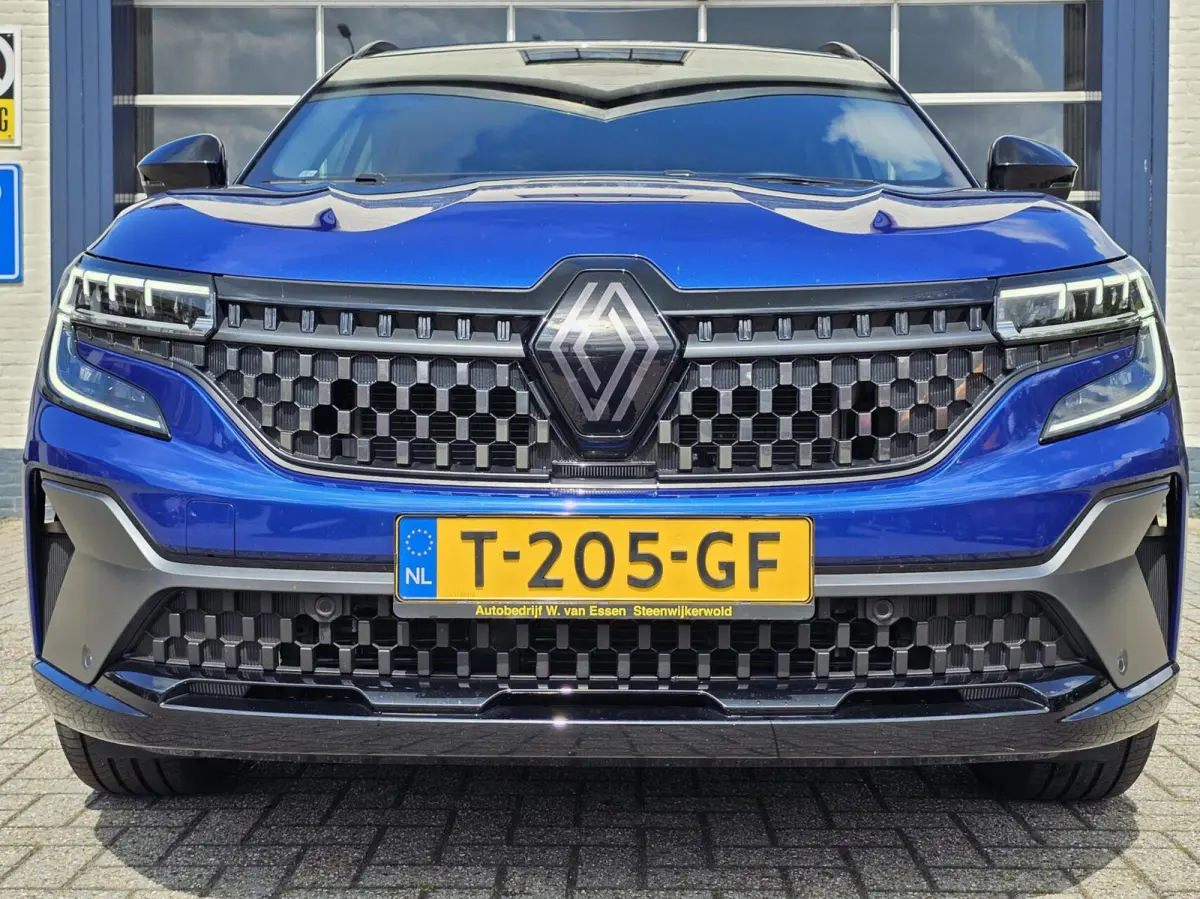 E-Tech Hybrid 200 Techno Esprit Alpine