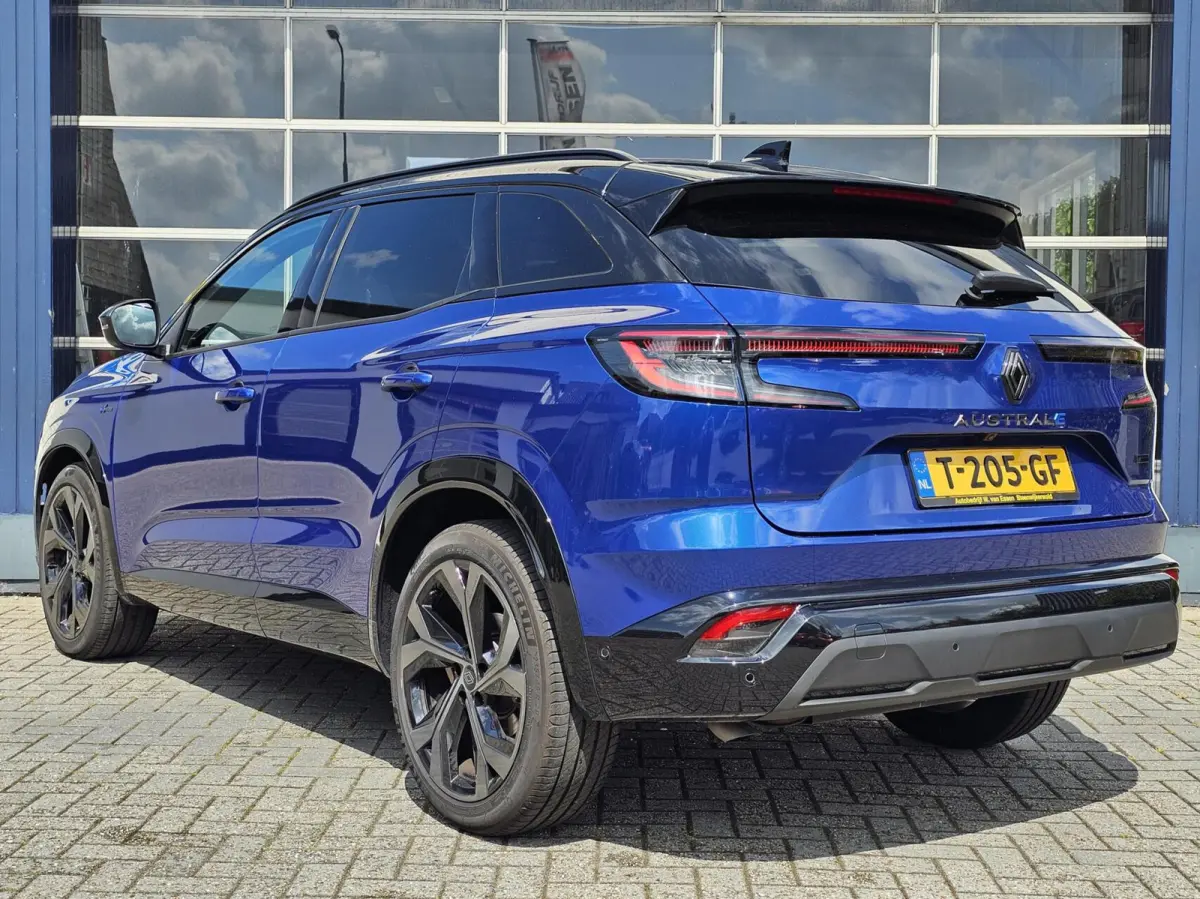 E-Tech Hybrid 200 Techno Esprit Alpine