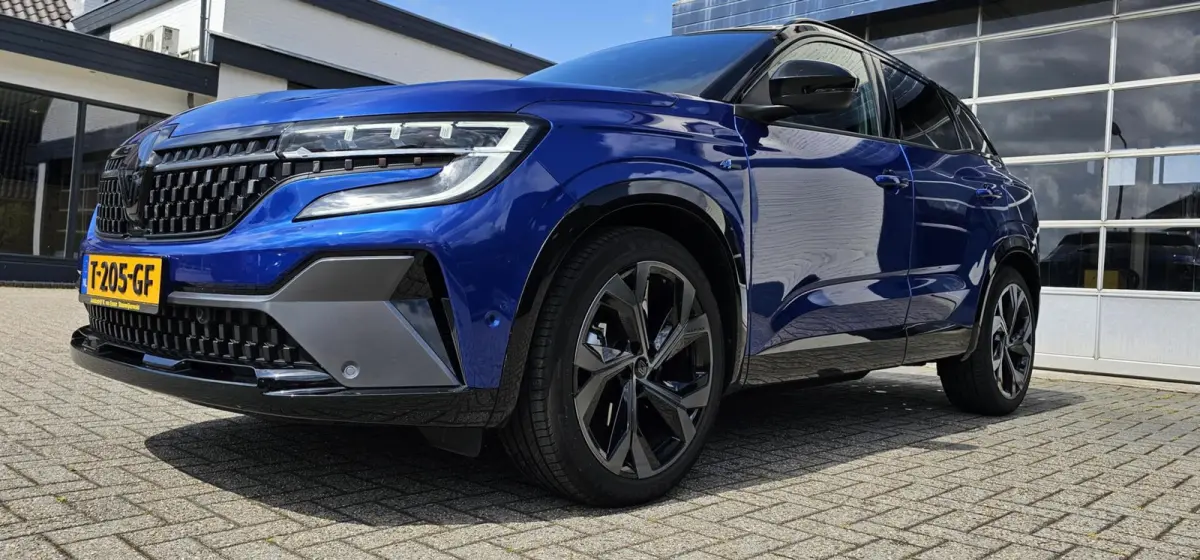 E-Tech Hybrid 200 Techno Esprit Alpine