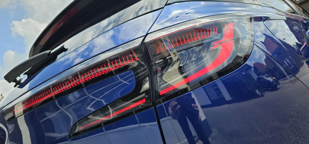 E-Tech Hybrid 200 Techno Esprit Alpine