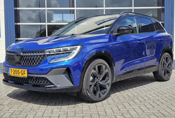 E-Tech Hybrid 200 Techno Esprit Alpine