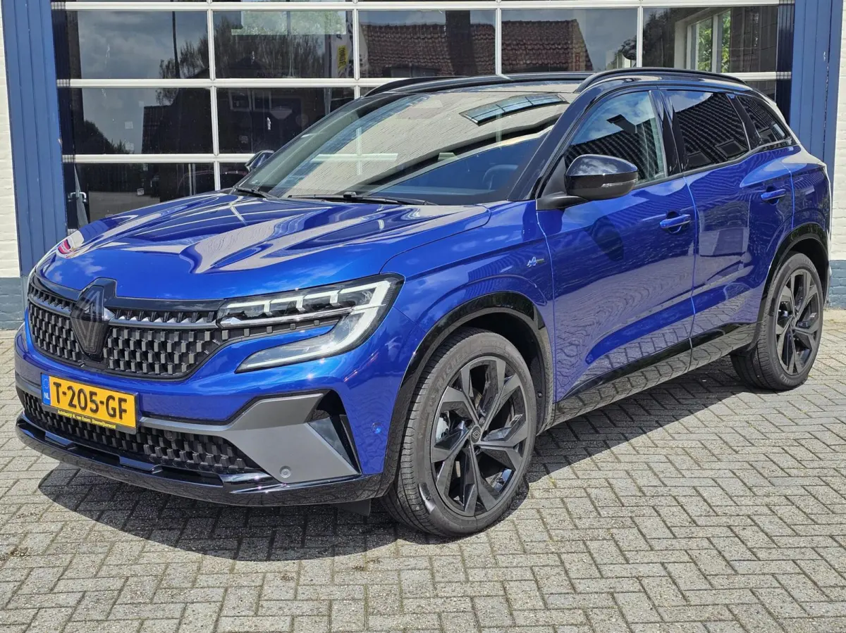 E-Tech Hybrid 200 Techno Esprit Alpine