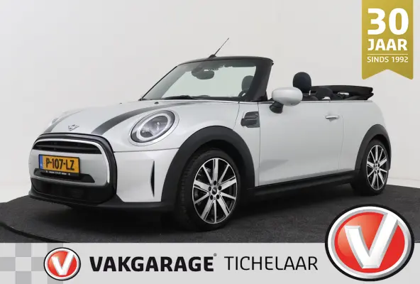 Mini 1.5 SideWalk | Org NL | Head-Up | Leer | Sportstoel | CarPlay | Camera | Stoelverwarming | Climate Control
