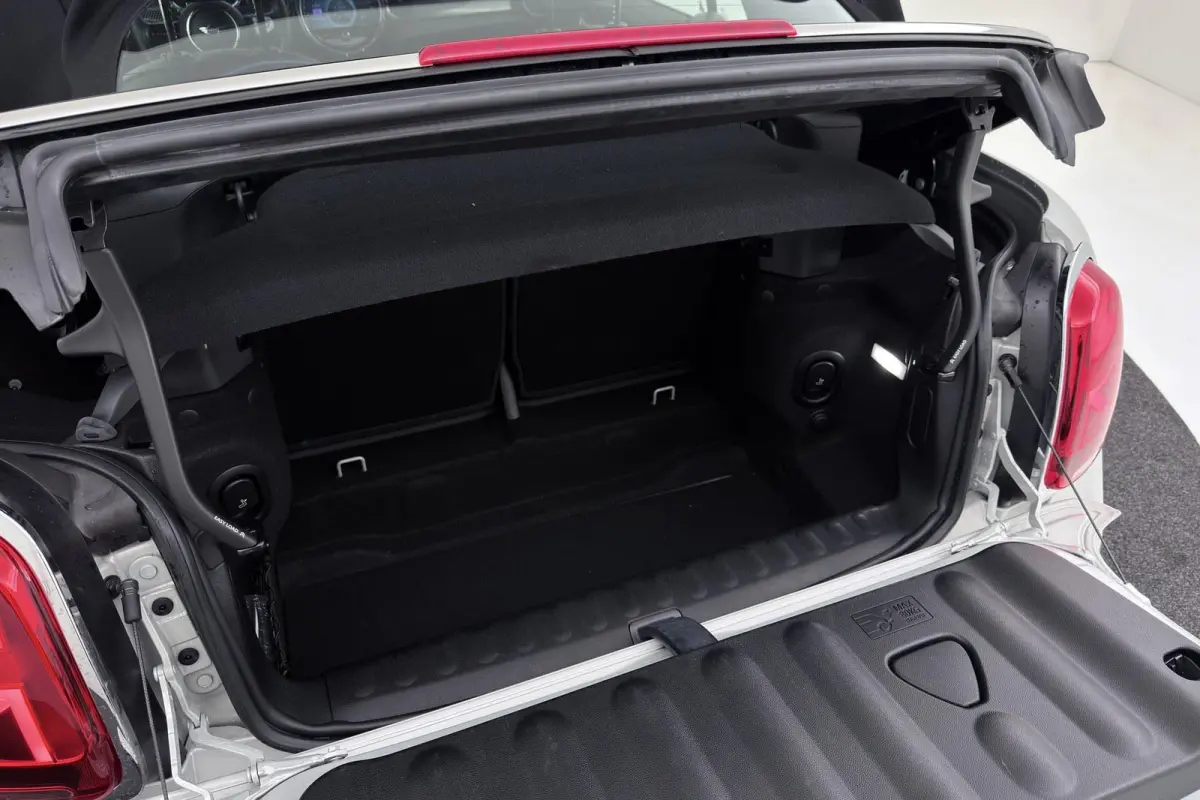 Mini 1.5 SideWalk | Org NL | Head-Up | Leer | Sportstoel | CarPlay | Camera | Stoelverwarming | Climate Control
