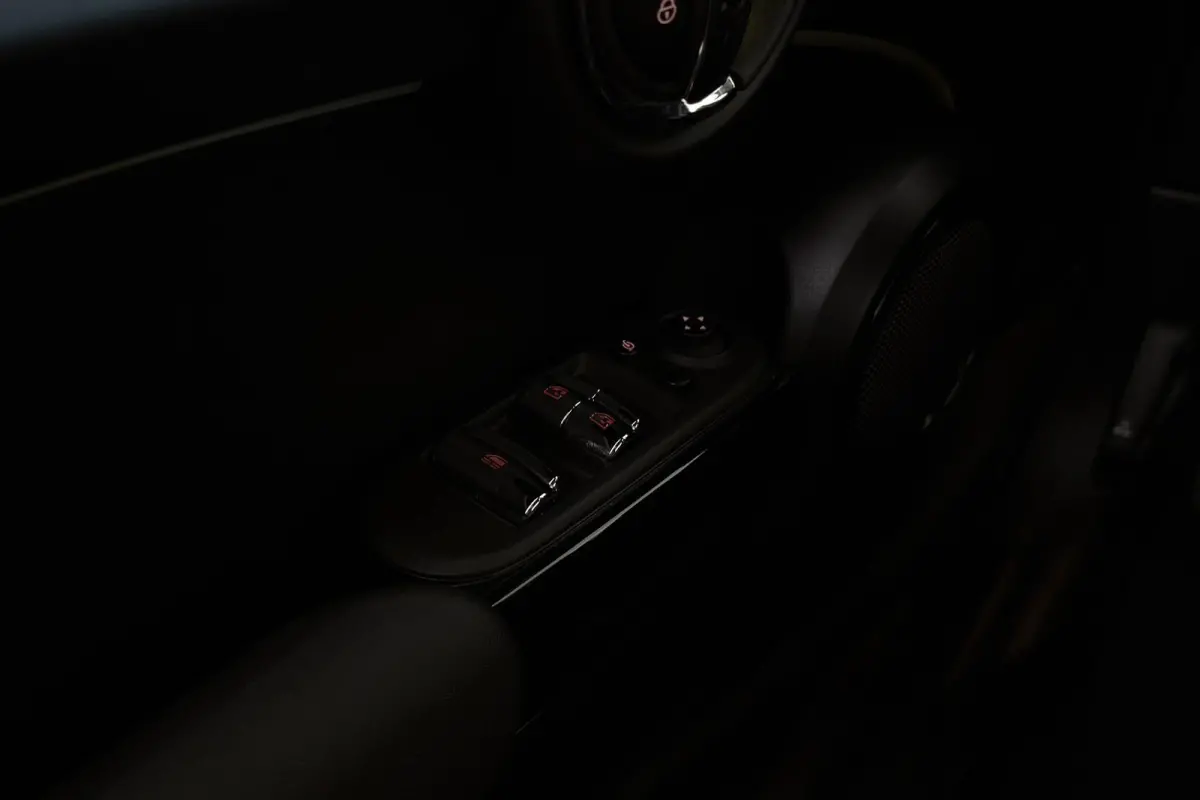 Mini 1.5 SideWalk | Org NL | Head-Up | Leer | Sportstoel | CarPlay | Camera | Stoelverwarming | Climate Control
