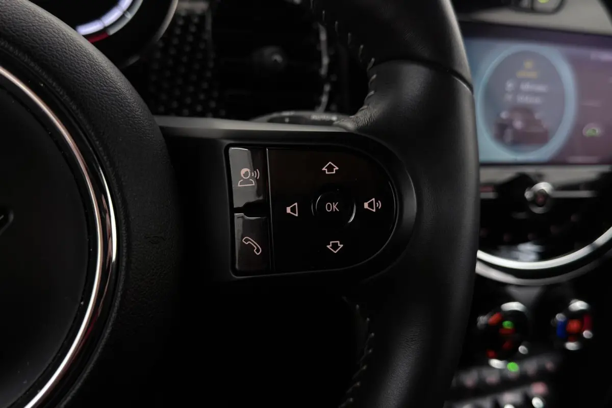 Mini 1.5 SideWalk | Org NL | Head-Up | Leer | Sportstoel | CarPlay | Camera | Stoelverwarming | Climate Control