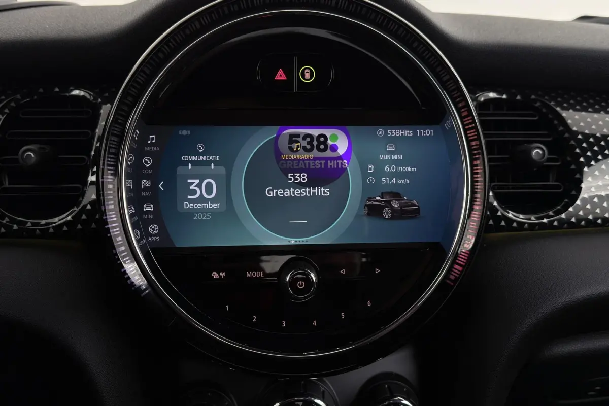Mini 1.5 SideWalk | Org NL | Head-Up | Leer | Sportstoel | CarPlay | Camera | Stoelverwarming | Climate Control