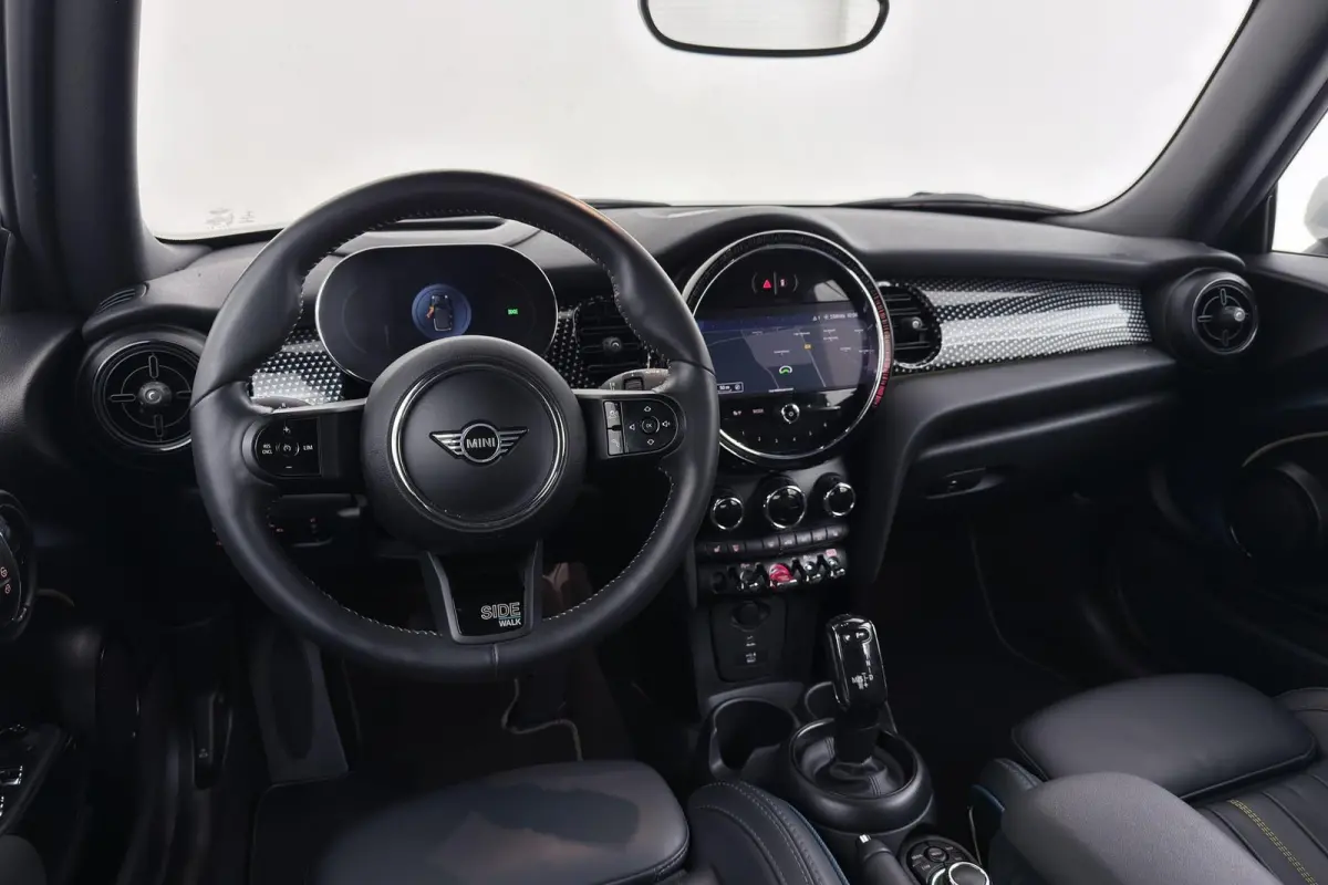 Mini 1.5 SideWalk | Org NL | Head-Up | Leer | Sportstoel | CarPlay | Camera | Stoelverwarming | Climate Control