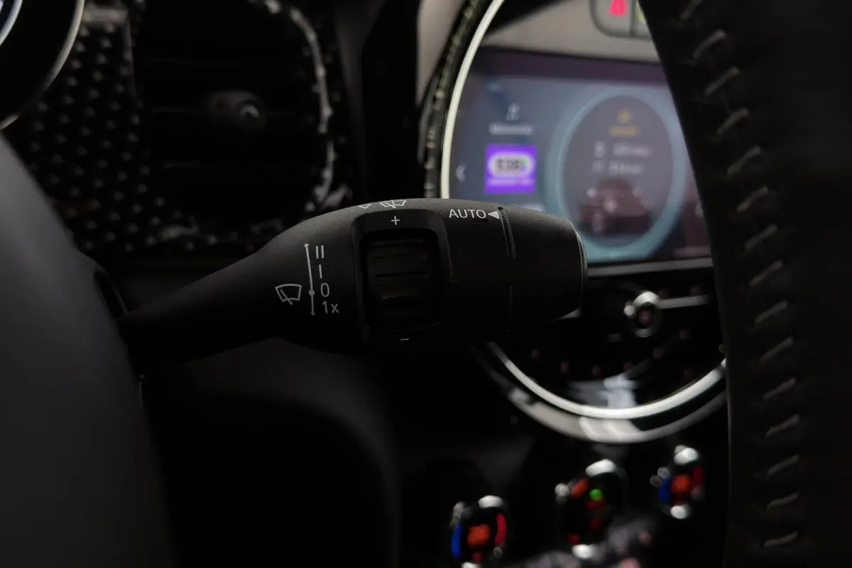 Mini 1.5 SideWalk | Org NL | Head-Up | Leer | Sportstoel | CarPlay | Camera | Stoelverwarming | Climate Control