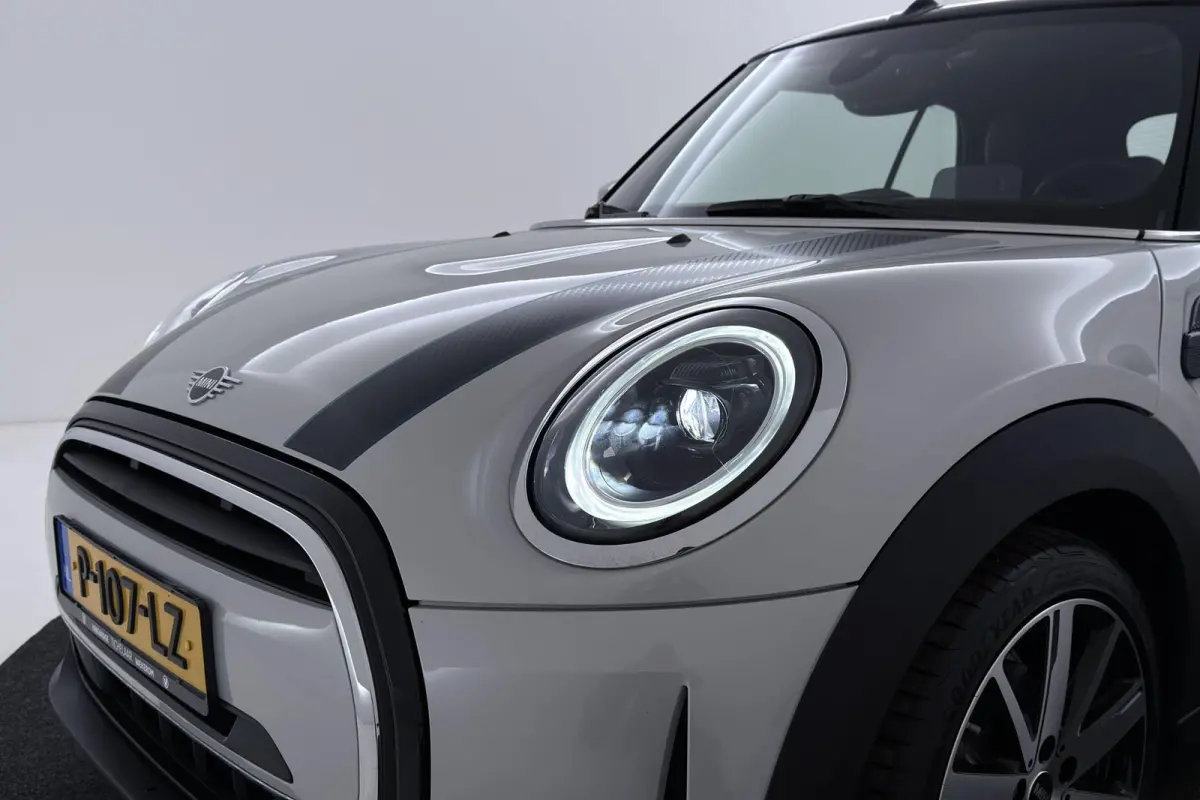 Mini 1.5 SideWalk | Org NL | Head-Up | Leer | Sportstoel | CarPlay | Camera | Stoelverwarming | Climate Control