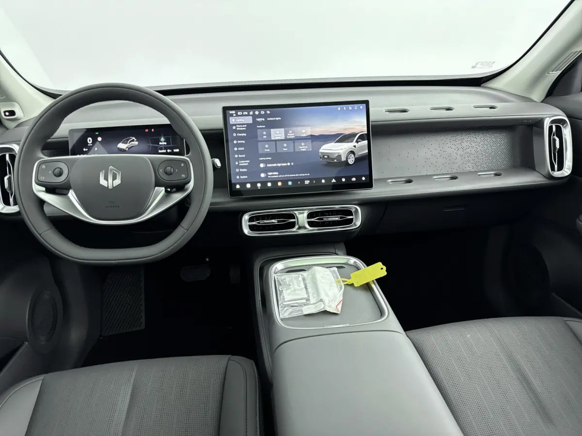 Design ProMax 67.1 kWh | Panoramadak | Navigatie | Stoel / Stuur Verwarming | Camera | Led