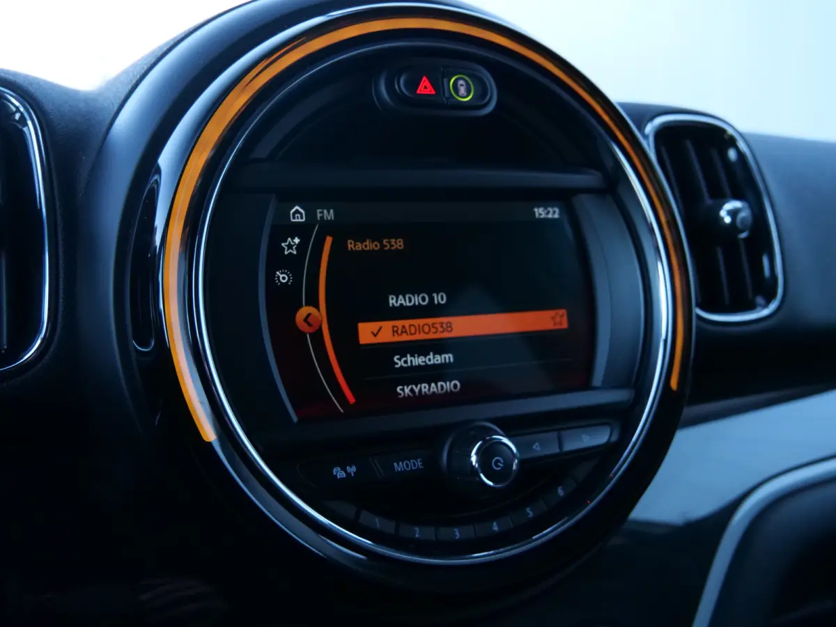 Mini 2.0 Cooper S 192pk Chili Automaat PDC / Camera / Stoelverwarming
