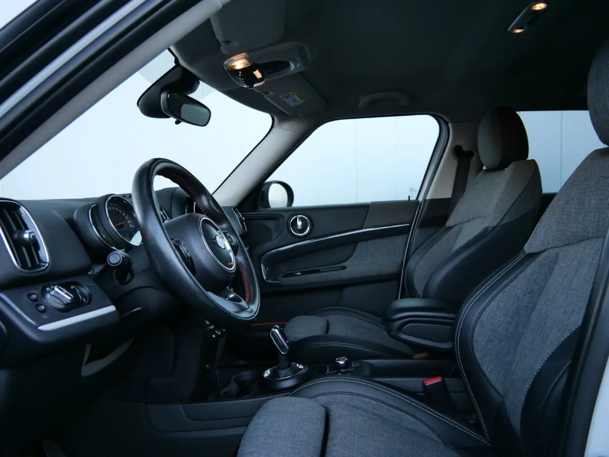 Mini 2.0 Cooper S 192pk Chili Automaat PDC / Camera / Stoelverwarming