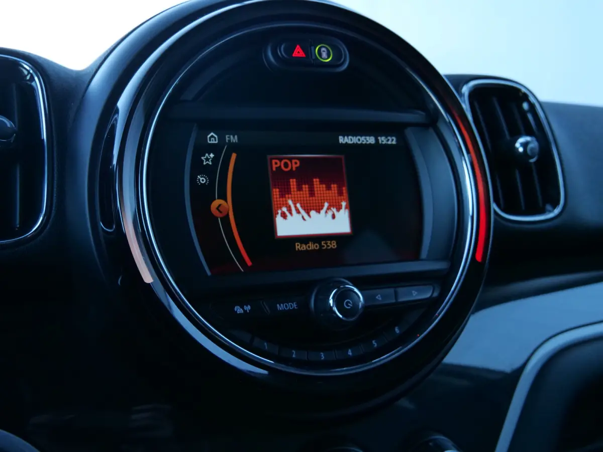 Mini 2.0 Cooper S 192pk Chili Automaat PDC / Camera / Stoelverwarming