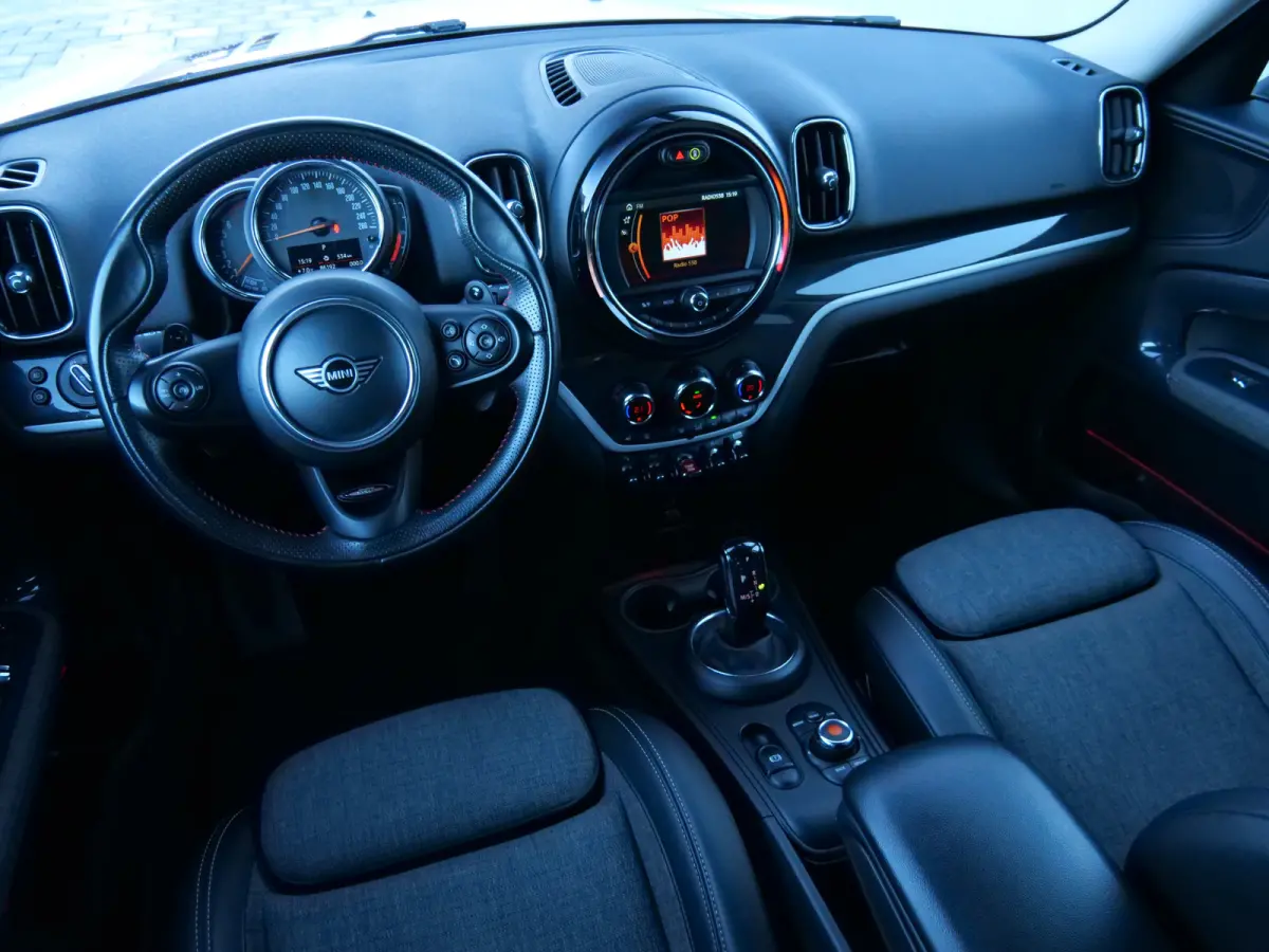 Mini 2.0 Cooper S 192pk Chili Automaat PDC / Camera / Stoelverwarming