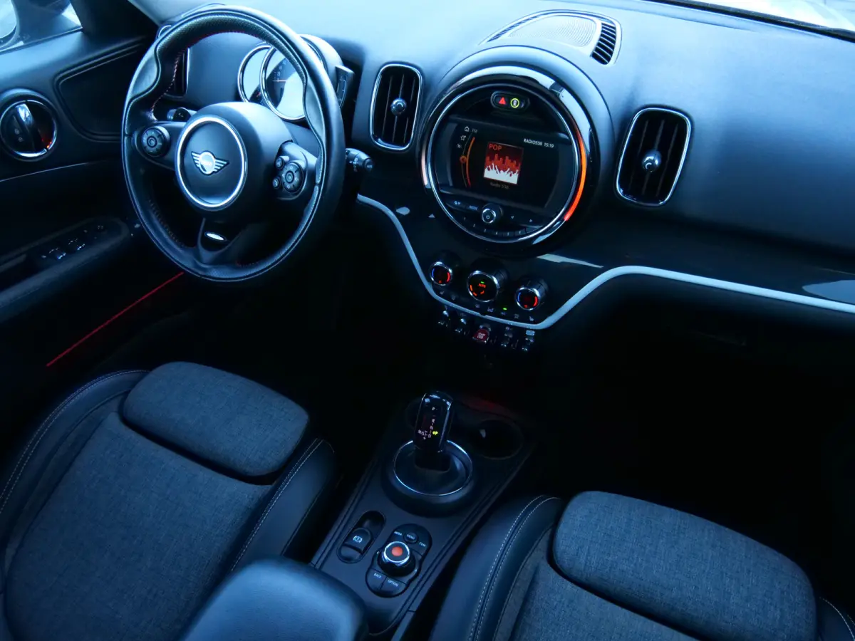 Mini 2.0 Cooper S 192pk Chili Automaat PDC / Camera / Stoelverwarming