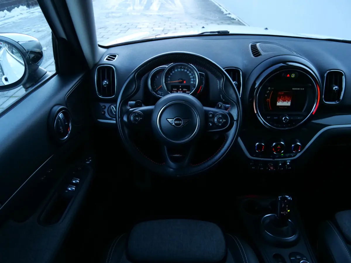 Mini 2.0 Cooper S 192pk Chili Automaat PDC / Camera / Stoelverwarming