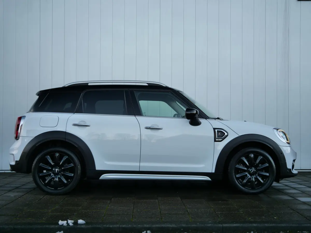 Mini 2.0 Cooper S 192pk Chili Automaat PDC / Camera / Stoelverwarming