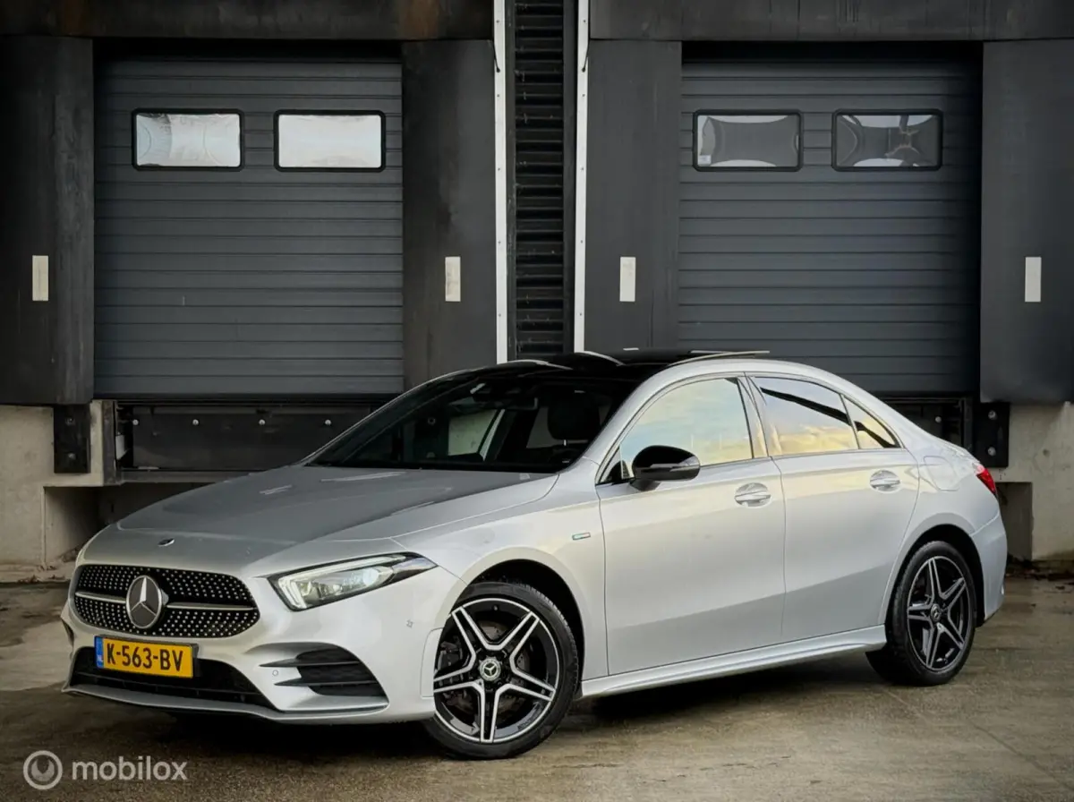 250e|AMG|Multibeam|Night|Pano|Trekhaak|
