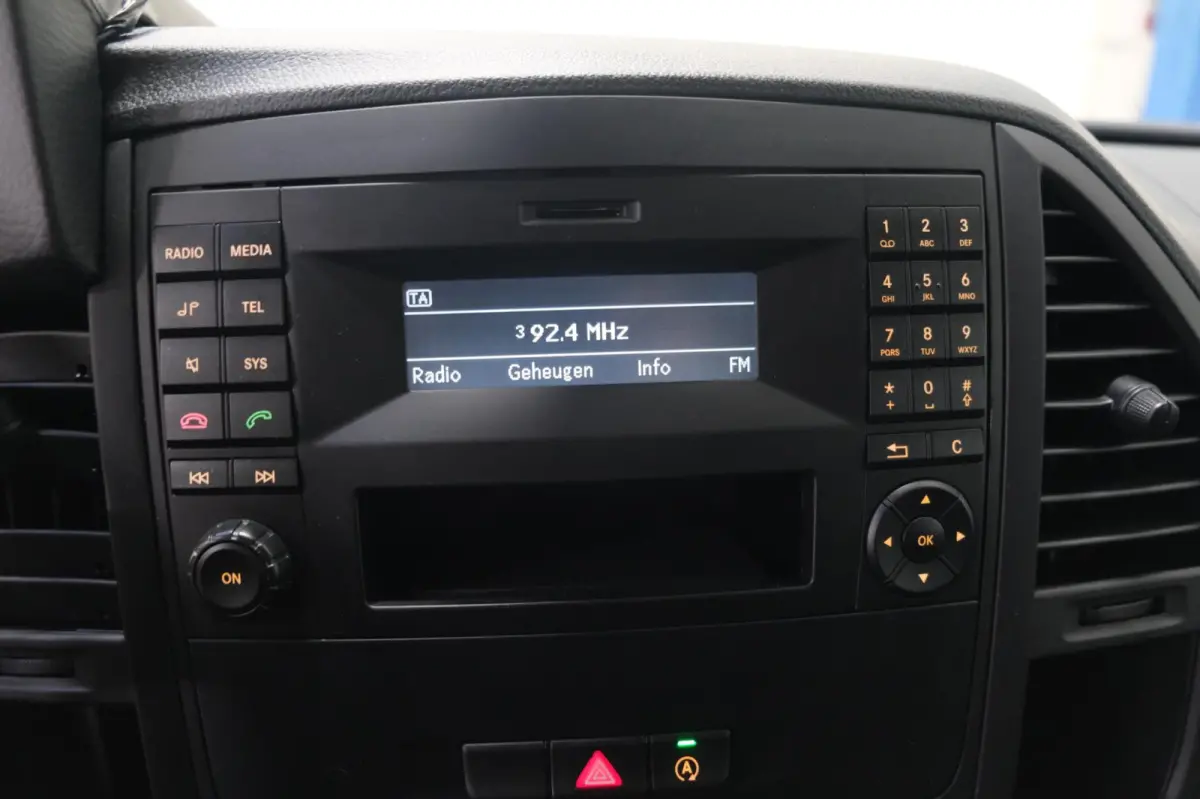110 CDI Base Extra Lang > Export €14950,- Netto <