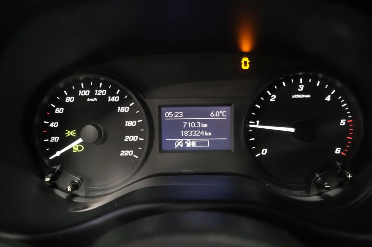 110 CDI Base Extra Lang > Export €14950,- Netto <