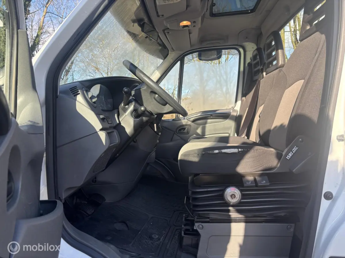 50C35 BE COMBI 5 TON LAADV DEALER TRUCK AIRCO