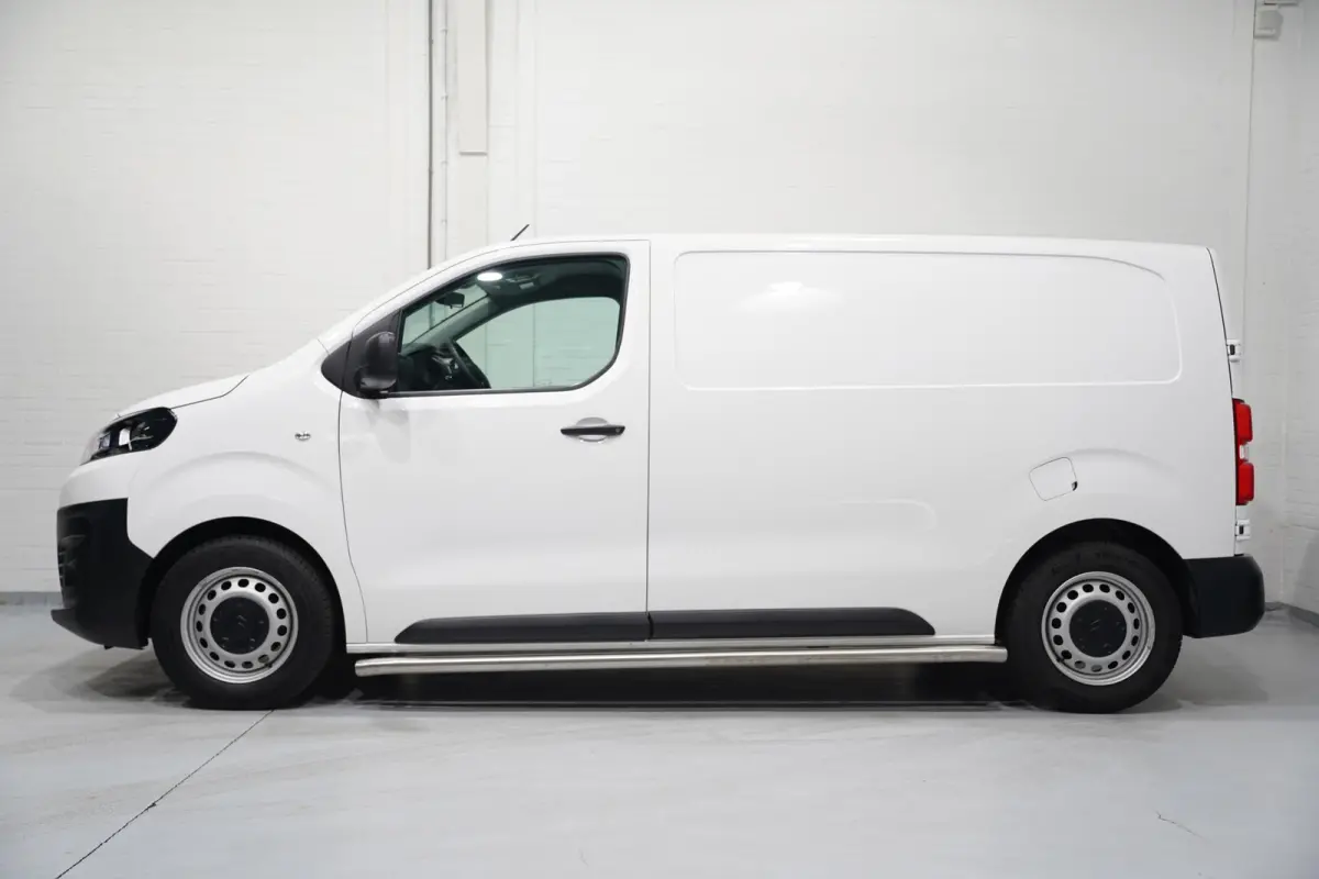 1.5 HDI 120 pk L2H1 Navi, Airco, Cruise Control Laadruimte Pakket, PDC achter, Sidebars, 3-Zits