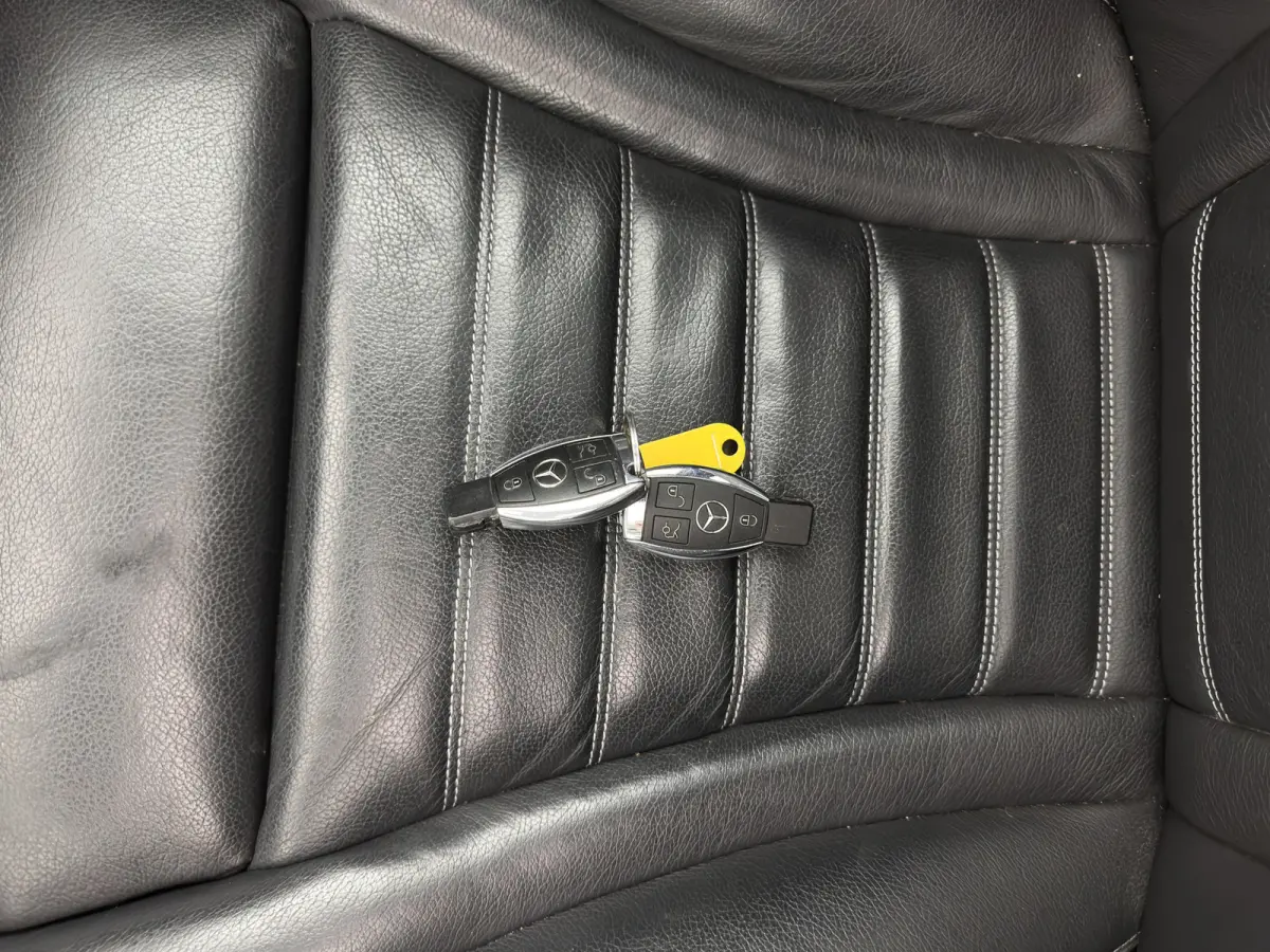 220d 4MATIC Premium Plus (INCL-BTW) *PANO | LEATHER | FULL-LED | MEMORY-PACK | TOPVIEW | BLINDSPOT | HEATED-COMFORTSEATS | NAVI-FULLMAP | ECC | PDC | CRUISE | SHIFTPADDLES | TOWBAR | 18''ALU