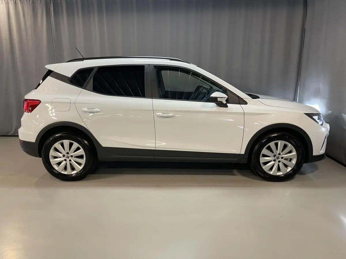 1.0 TSI Style 16"/Apple Carplay & Android Auto/PDC/LED