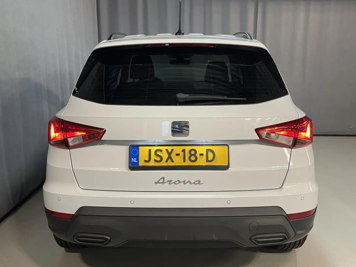 1.0 TSI Style 16"/Apple Carplay & Android Auto/PDC/LED