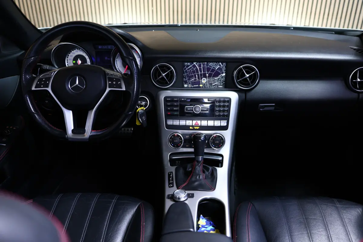 250 AMG AUT NAVI PANO AIRSCARF STOELVW ECC "11