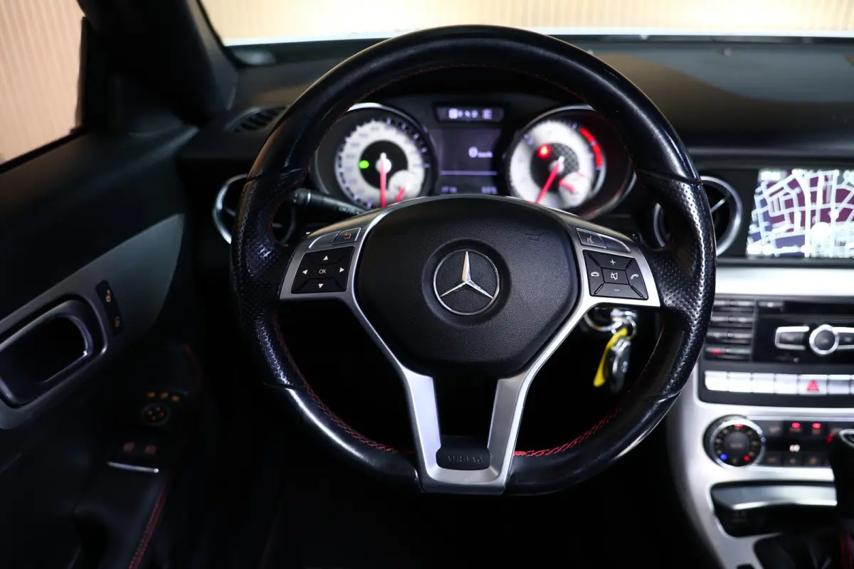 250 AMG AUT NAVI PANO AIRSCARF STOELVW ECC "11