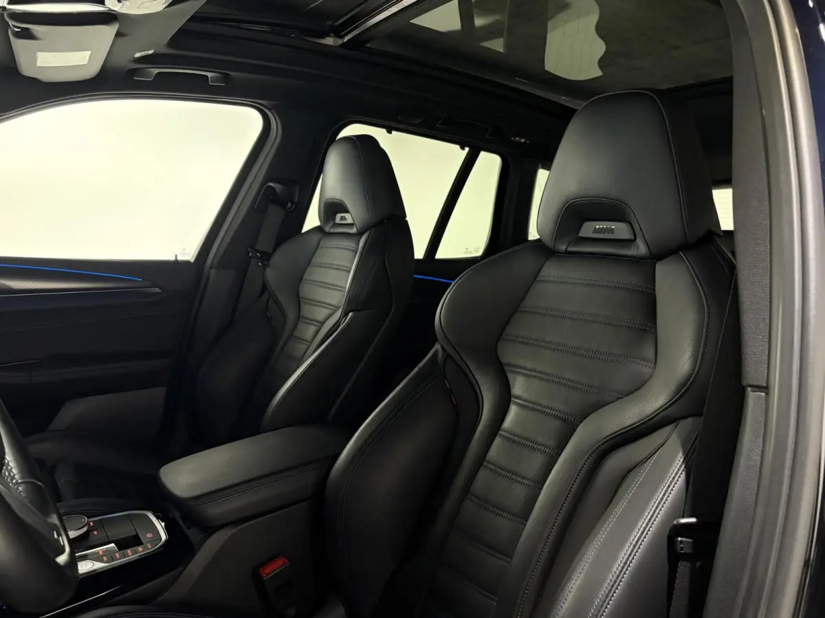xDrive30e |M stoelen|Panoramadak|M sport|Shadowline|Head-up|High Executive|LED|Camera|
