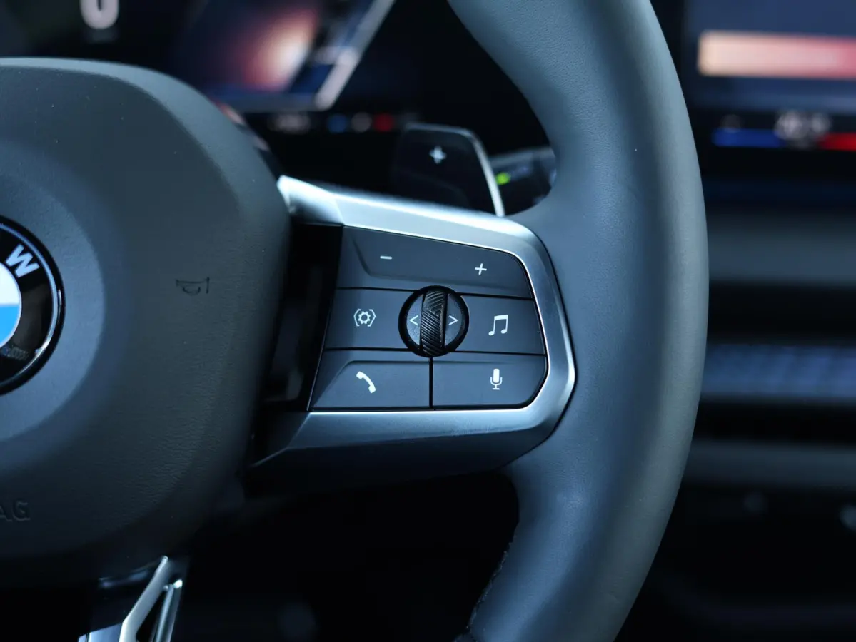 120 M Sport Design Edition M Sportpakket/ Stuurwielrand verwarmd/ Achteruitrijcamera/ Getint Glas/ Sportstoelen/ Driving Assistant