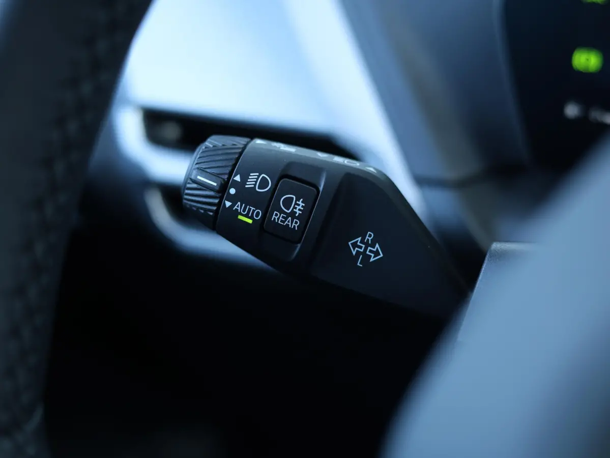 120 M Sport Design Edition M Sportpakket/ Stuurwielrand verwarmd/ Achteruitrijcamera/ Getint Glas/ Sportstoelen/ Driving Assistant