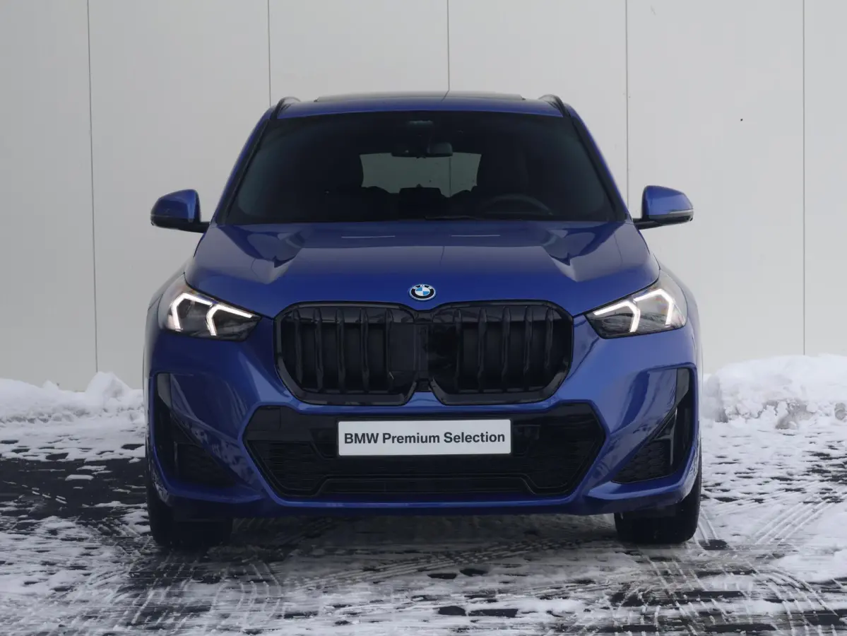 xDrive25e | SoH 100% | M Sportpakket Pro | Stuurwielrand verwarmd | Comfort Access | Trekhaak | Panoramadak | Stoelverwarming | Driving Assistant Plus | Head-Up