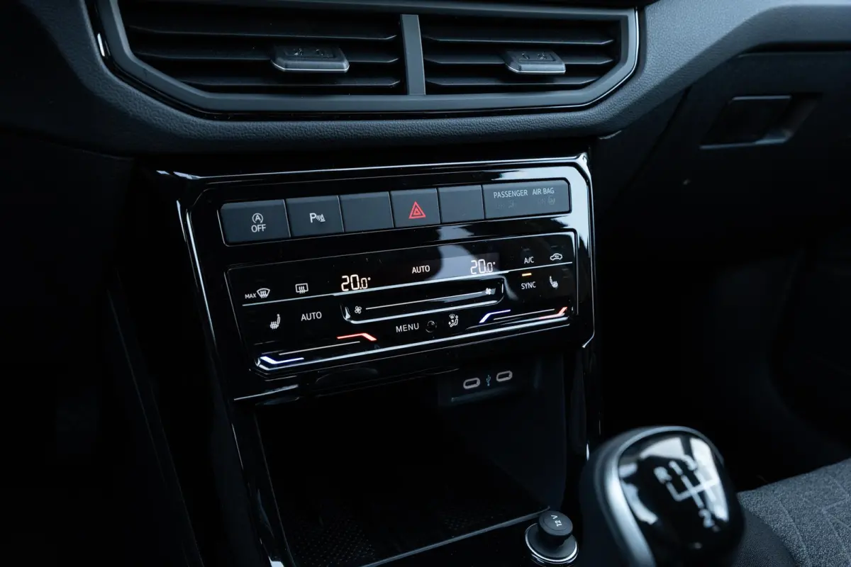 1.0 TSI 95pk Life Edition | Trekhaak Afneembaar | Climate Control