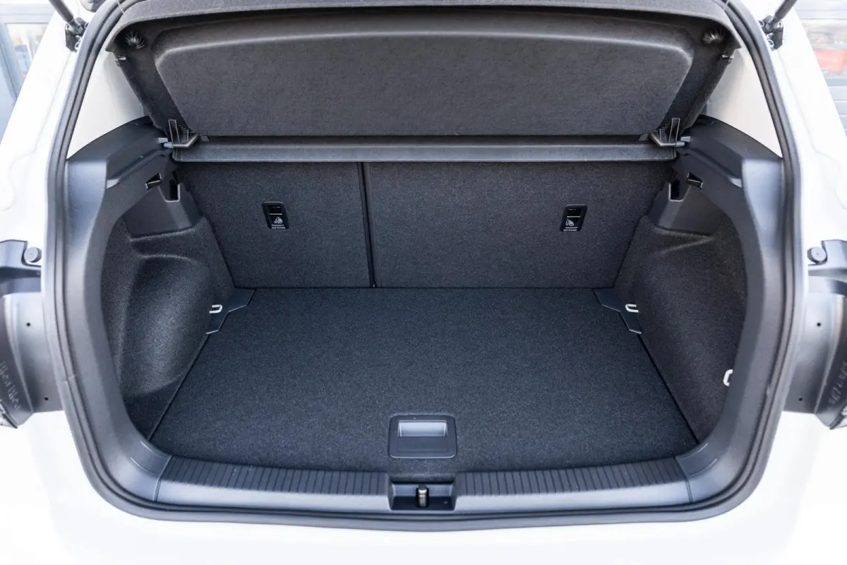 1.0 TSI 95pk Life Edition | Trekhaak Afneembaar | Climate Control