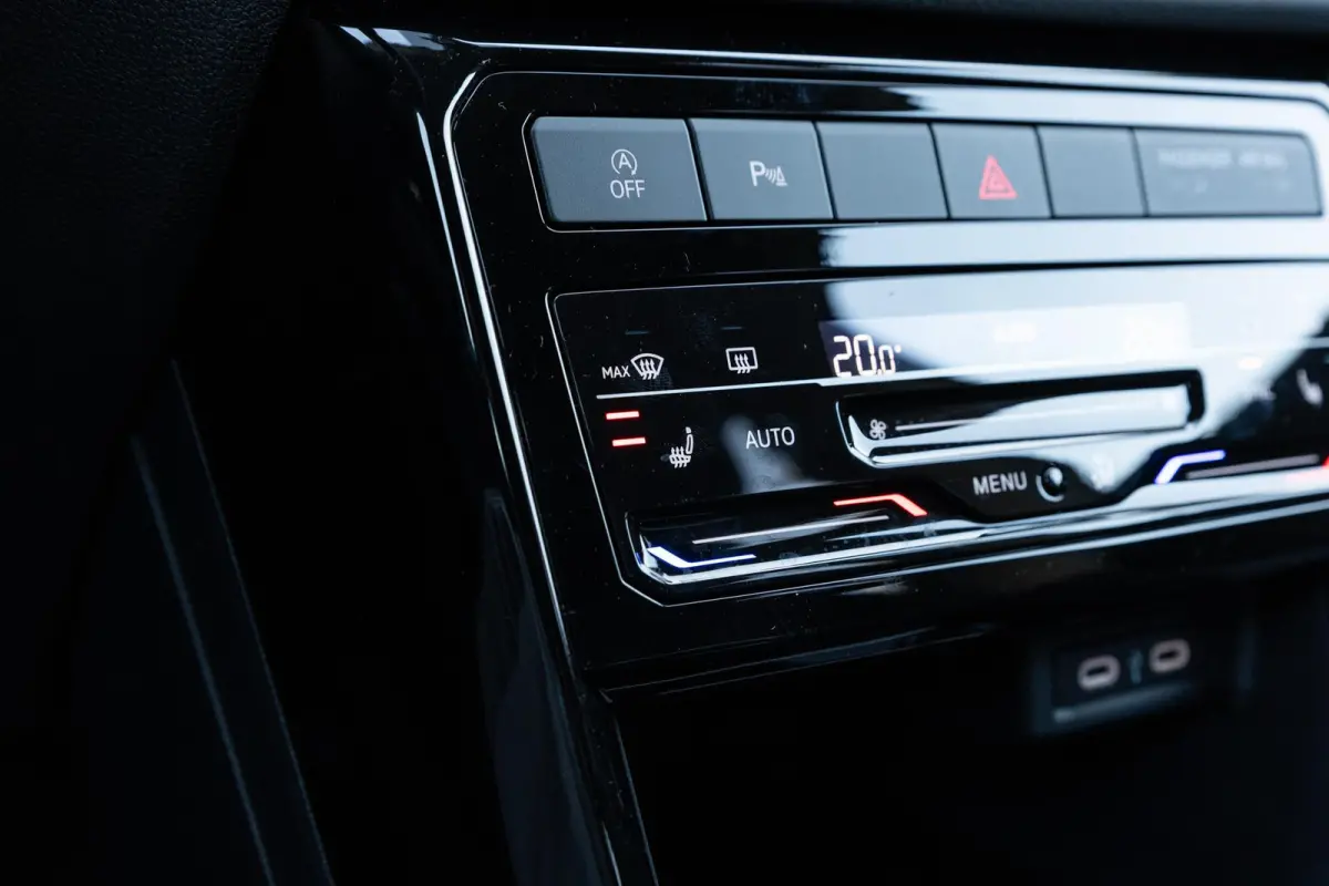 1.0 TSI 95pk Life Edition | Trekhaak Afneembaar | Climate Control