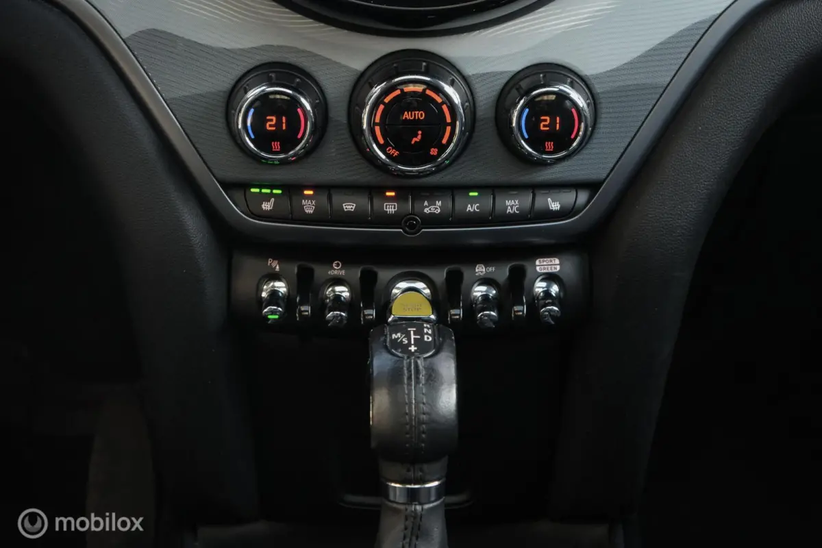 2.0 Cooper ALL4 Untamed Edition | Pano | Stoelverw. | LED | CarPlay | Adaptief | HUD | Harman Kardon
